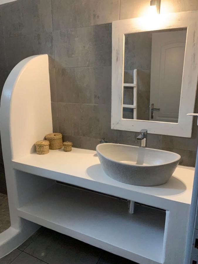 Parian White Luxury Apartments باروس المظهر الخارجي الصورة